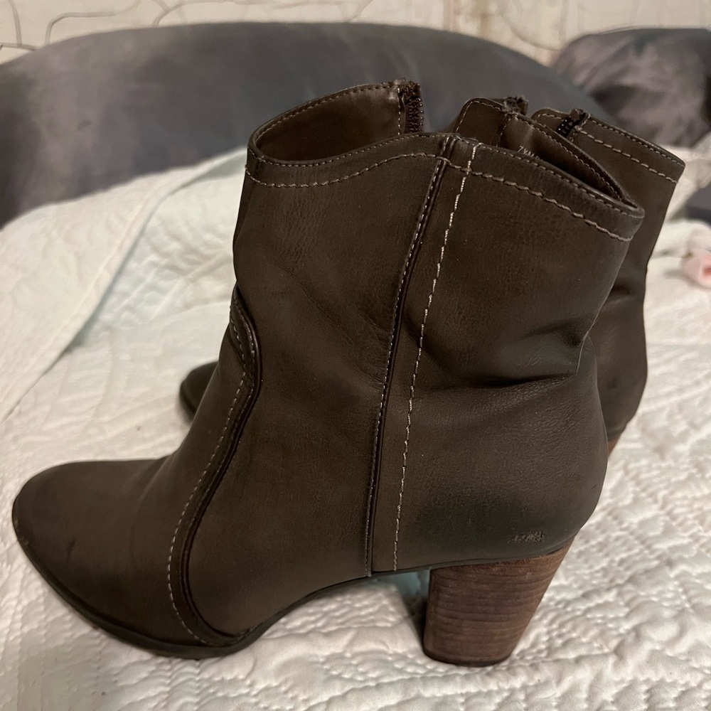 Bass Booties